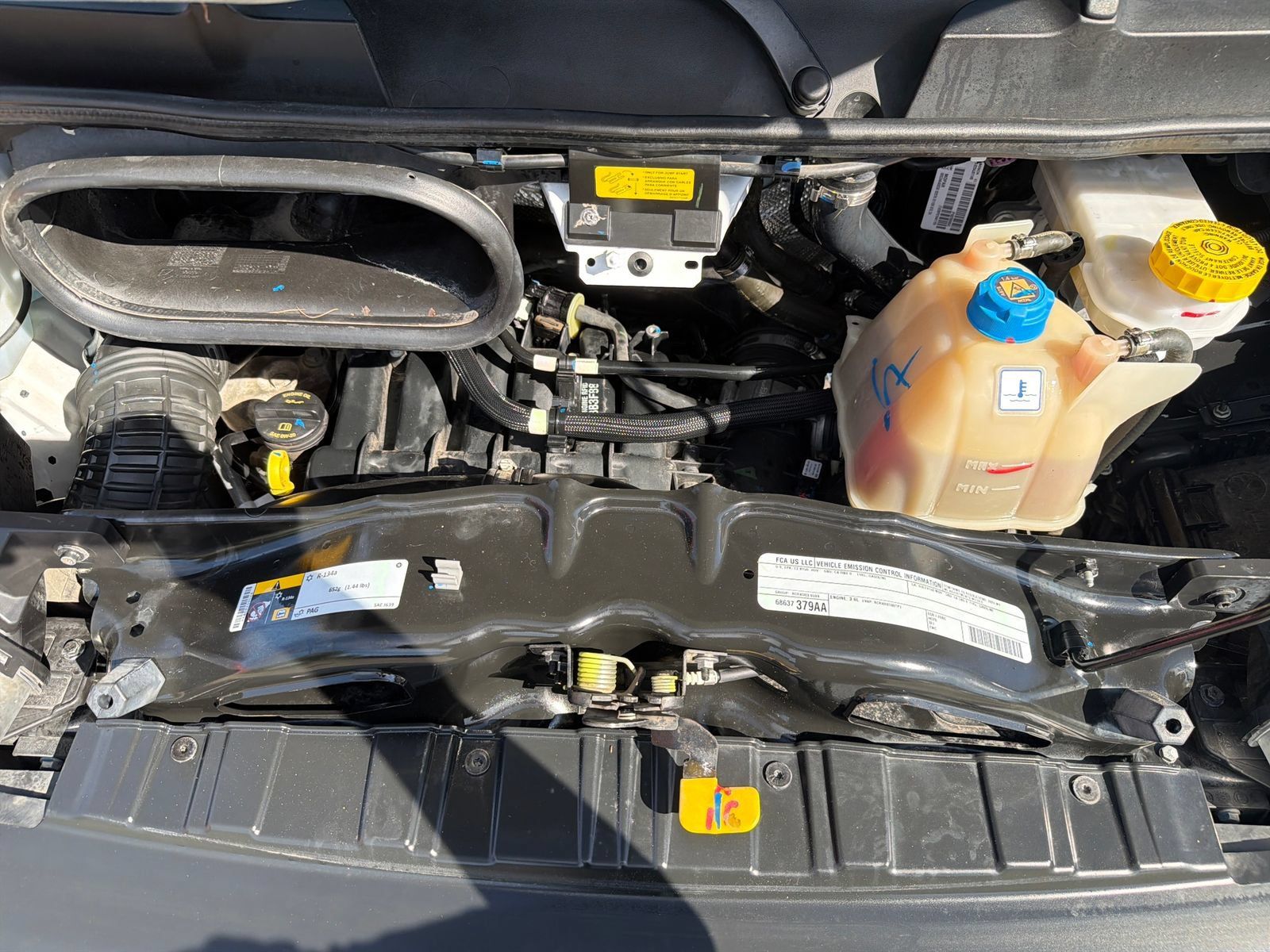 Used 2024 RAM ProMaster 2500 w/ Cold Weather Group FWD image 23