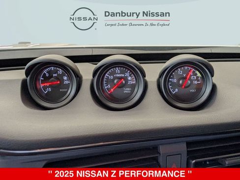 New 2025 Nissan Z Performance w/ Floor Mat Package RWD image 28
