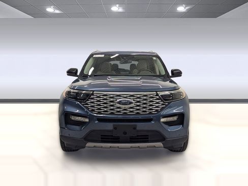 Used 2020 Ford Explorer Platinum w/ Premium Technology Package image 5