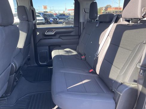 Used 2024 Chevrolet Silverado 2500 LT image 24