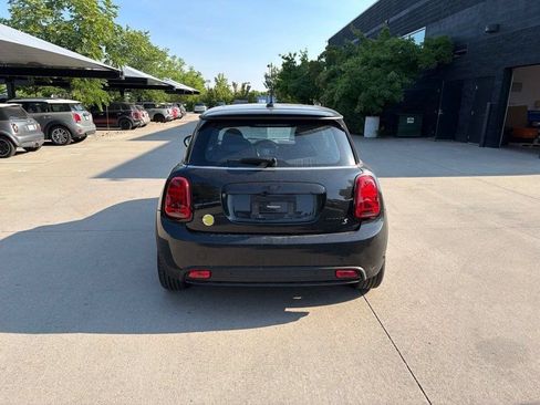 Used 2024 MINI Cooper SE FWD image 4