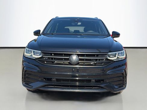 Used 2023 Volkswagen Tiguan SEL R-Line image 8