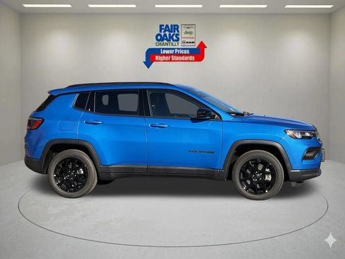 New 2026 Jeep Compass Latitude w/ Sun and Sound Group AWD/4WD image 5