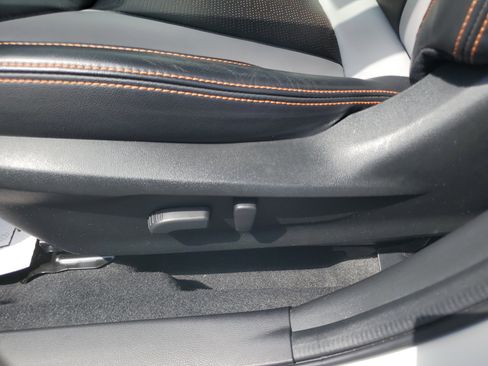 Used 2023 Subaru Crosstrek 2.5i Limited image 15