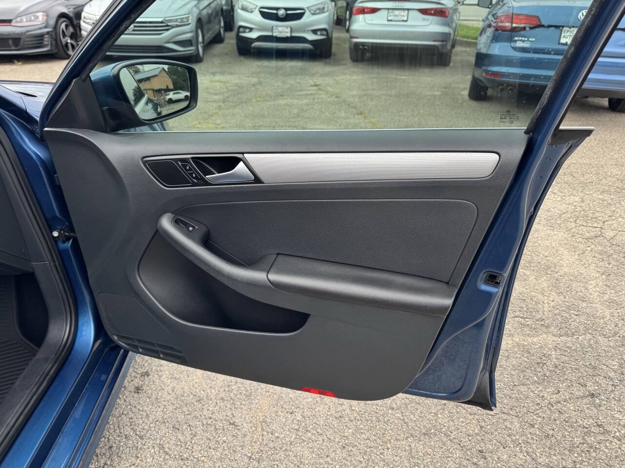 Used 2017 Volkswagen Jetta S FWD image 32