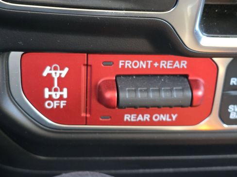 Used 2023 Jeep Wrangler Unlimited Rubicon w/ Xtreme 35 Tire Package image 26