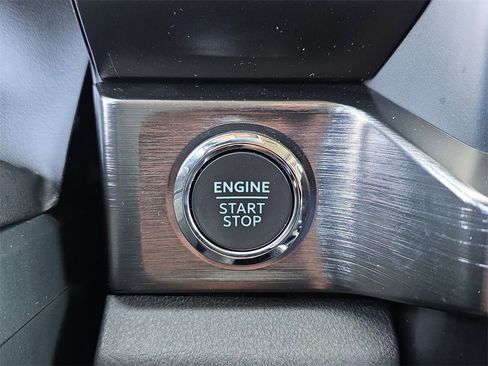 Used 2024 Ford F250 Lariat w/ Lariat Ultimate Package image 17