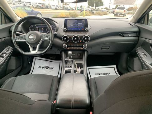 Used 2022 Nissan Sentra SV image 18