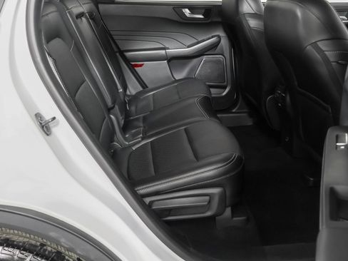 Used 2022 Ford Escape SEL w/ Technology Package AWD/4WD image 41
