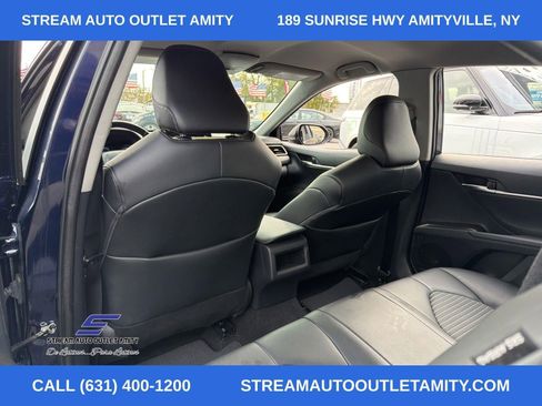 Used 2022 Toyota Camry SE FWD image 21