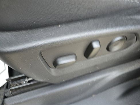 Used 2023 Chevrolet Silverado 1500 High Country w/ Technology Package image 23