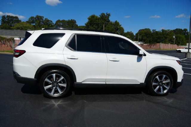 Used 2025 Honda Pilot Elite image 10