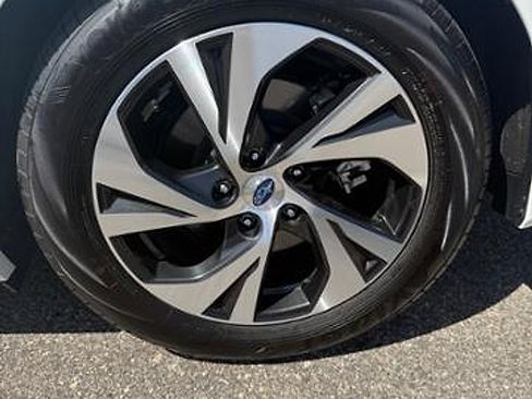 Certified 2025 Subaru Legacy Premium AWD/4WD image 18