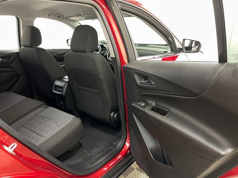 Used 2023 Chevrolet Equinox LT image 40