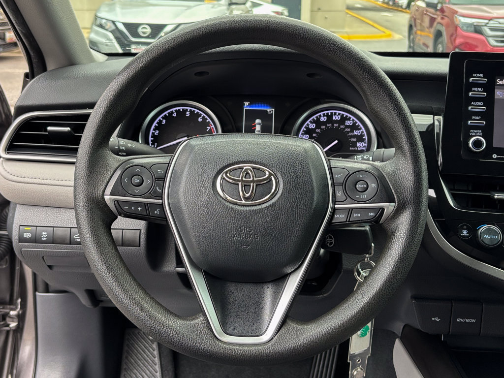 Used 2022 Toyota Camry LE FWD image 23