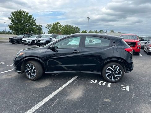 Used 2019 Honda HR-V Sport image 6