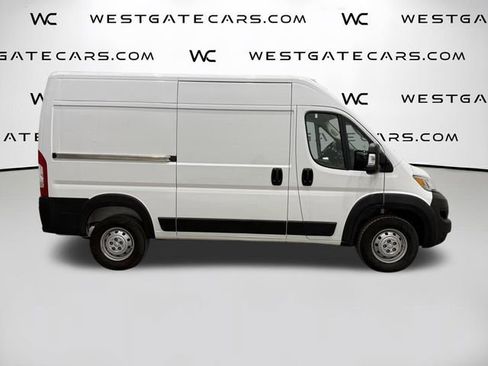 Used 2023 RAM ProMaster 2500 FWD image 4
