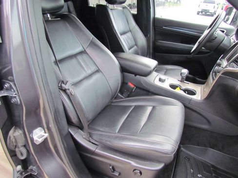 Used 2015 Jeep Grand Cherokee Limited AWD/4WD image 18