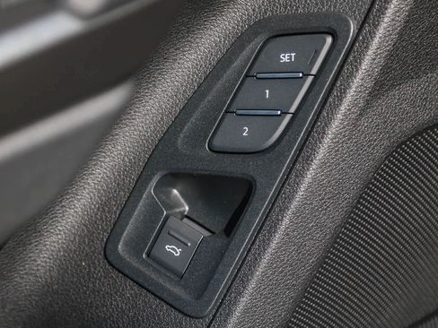 New 2025 Audi Q3 2.0T Premium image 35