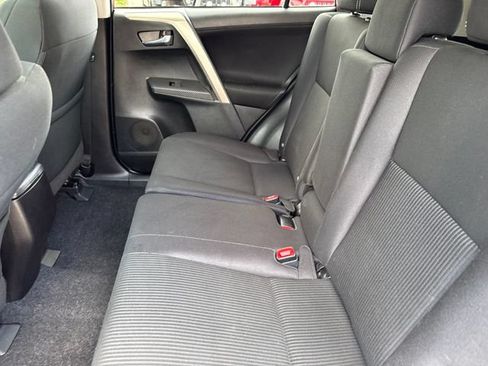 Used 2015 Toyota RAV4 XLE FWD image 27