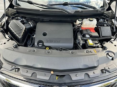 Used 2024 Buick Enclave Essence w/ Sport Touring Edition image 30