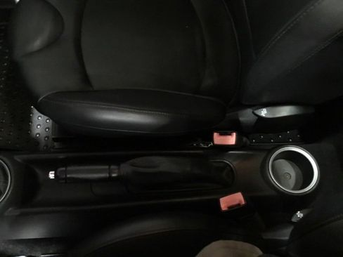 Used 2011 MINI Cooper Clubman S image 36