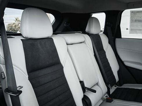 New 2026 Mitsubishi Outlander SE FWD image 23