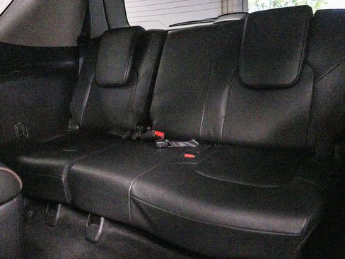 Used 2023 Nissan Armada Platinum w/ Captain's Chairs Package AWD/4WD image 21