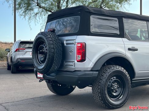 Used 2023 Ford Bronco Black Diamond AWD/4WD image 11