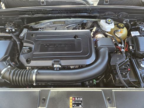 Used 2022 Buick Envision Essence w/ Sport Touring Package image 32