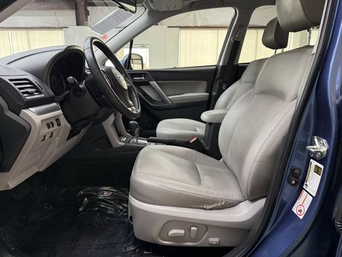 Used 2015 Subaru Forester 2.5i Limited AWD/4WD image 11