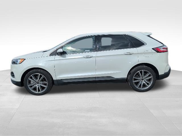 Used 2024 Ford Edge Titanium w/ Equipment Group 301A AWD/4WD image 6