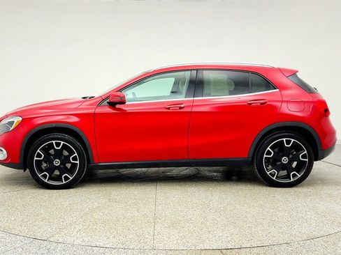 Used 2019 Mercedes-Benz GLA 250 4MATIC w/ Premium Package image 8