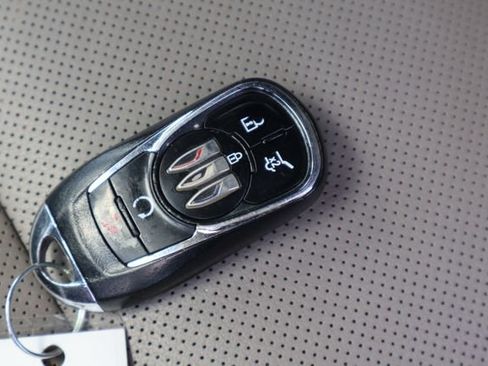 Used 2024 Buick Envista Avenir FWD image 33