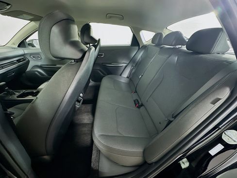 Used 2025 Kia K4 FWD image 27