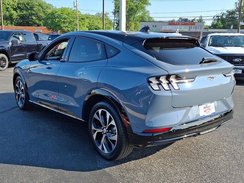Used 2023 Ford Mustang Mach-E Premium AWD/4WD image 4