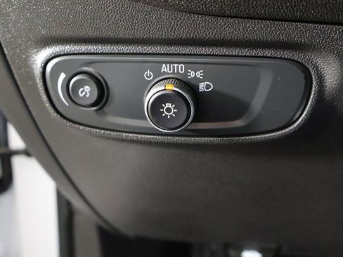 Used 2024 Chevrolet Equinox LT image 35