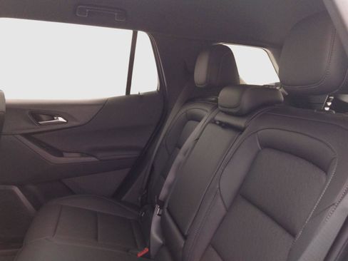 New 2026 Chevrolet Equinox LT w/ Convenience Package II image 25