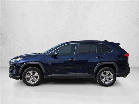 Used 2025 Toyota RAV4 XLE FWD image 9