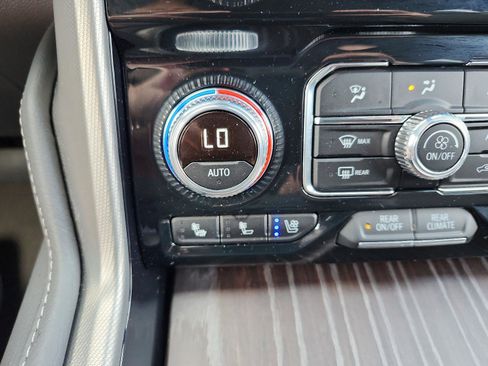 Certified 2023 GMC Yukon Denali image 21