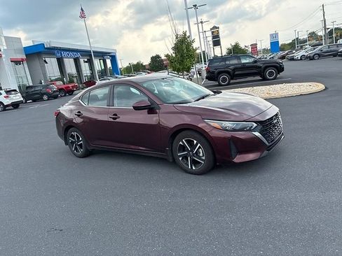 Used 2025 Nissan Sentra SV FWD image 3
