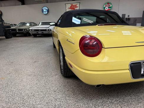 Used 2002 Ford Thunderbird RWD image 15