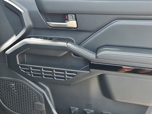 New 2026 Toyota 4Runner 4WD image 18