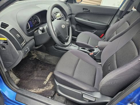Used 2011 Hyundai Elantra GLS FWD image 12