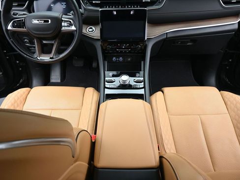 Used 2024 Jeep Grand Cherokee L Summit w/ Advanced Protech Group IV image 25