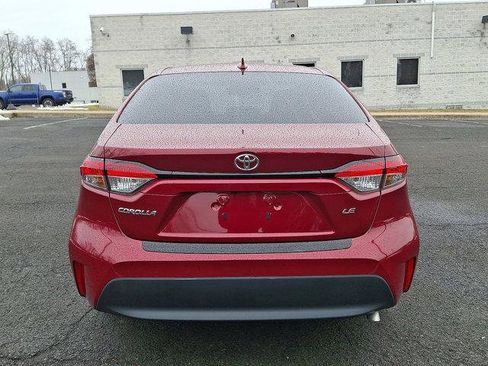 Certified 2025 Toyota Corolla LE image 24