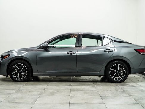 Used 2024 Nissan Sentra SV image 8