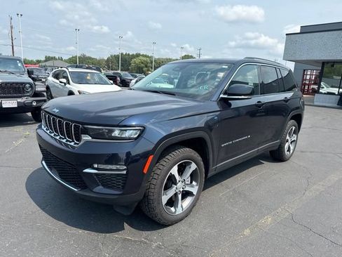 Used 2022 Jeep Grand Cherokee Limited 4xe AWD/4WD image 3
