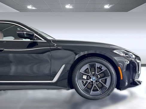 Used 2023 BMW i4 eDrive40 w/ Premium Package RWD image 21