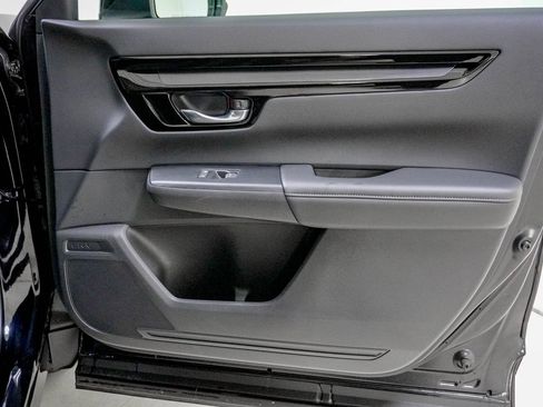 Certified 2025 Honda CR-V EX-L image 32